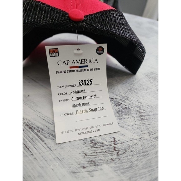Trip Advisor Snapback Hat Mesh Back Adjustable Red Black Cap America New - Picture 3 of 7